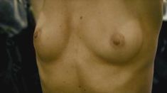 Голая Хайди Хоукинс в фильме «Разведка 2022. Инцидент меццо» фото #1