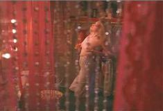 Голая Хайди Шанц в фильме «Язык тела» фото #2