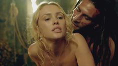 Голая Ханна Нью в сериале «Черные паруса» фото #11