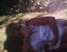 Голая Харли МакБрайд в фильме «Молодая леди Чаттерлей» фото #17