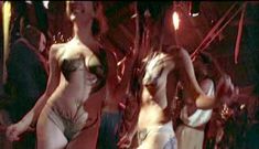 Голая Хармони Блоссом в фильме «Ускользающее счастье» фото #2