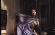 Голая Хелен Бексендейл в фильме «Больше вита» фото #4