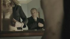 Голая Хелен Кеннеди в сериале «Под прицелом» фото #4