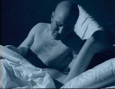 Голая Хелен Миррен в фильме «Цезарь и Кларетта»