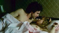 Голая Хелен Миррен в фильме «Шлюха» фото #1