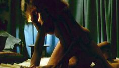 Голая Хелен Миррен в фильме «Шлюха» фото #6