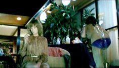 Голая Хелен Хемингуэй в фильме «Патрик» фото #1