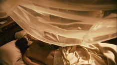 Голая попка Хилари Суэнк в фильме «Черная орхидея» фото #3