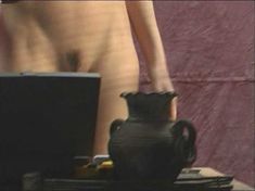 Голая Холли Халливуд в фильме «Грязные блондинки» фото #3