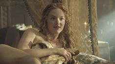 Голая Холлидей Грейнджер в сериале «Борджиа» фото #11