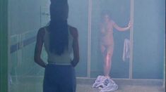 Голая Чера Бэйли в фильме «Шоссе 2. Признания трюкачки» фото #3