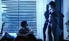 Голая Шанталь Дерюаз в фильме «Дива» фото #2