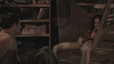 Голая Шари Соланас в фильме «Сейчас и Позже» фото #15