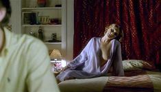 Голая Шарлотт Бекен в фильме «Семейка Роуз» фото #2