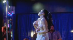 Голая Шарлотта Айянна в фильме «Танцы в «Голубой игуане»» фото #5