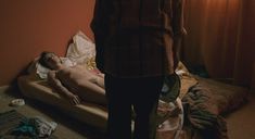 Голая Шарлотта Рэмплинг в фильме «Бассейн» фото #8