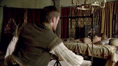 Голая Шарлотта Солт в сериале «Тюдоры» фото #11