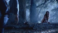 Голая Шелли Хенниг в сериале «Оборотень» фото #4