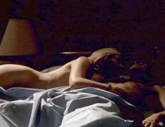 Голая Шерил Ли в фильме «Поцелуй небеса» фото #9