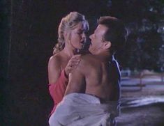 Голая Шерил Пэрис в фильме «Сладкое правосудие» фото #2