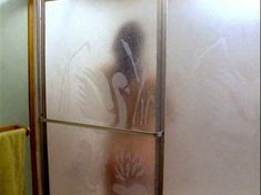 Голая Шерил Рени в фильме «Убийца с топором» фото #3