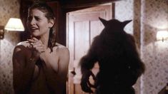 Голая Шерил Энн Уилсон в фильме «Ужас подземелья» фото #7