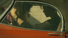 Голая Шива Негар в сериале «Хемлок Гроув»