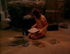 Голая Шири Раппапорт в фильме «Маленькие ведьмы» фото #17