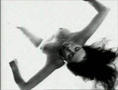 Голая Шона Райан в фильме «Обнаженные души» фото #2