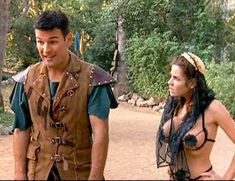 Страстная Шэннан Ли снялась голой в фильме «Девственницы Шервудского леса» фото #20