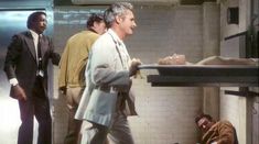 Голая Шэрон Келли в сериале «Виртуозы» фото #8