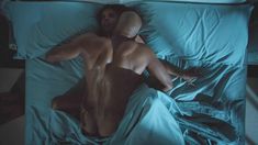 Голая Шэрон Лил в фильме «Зависимый» фото #1