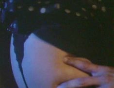 Голая Шэрон Стоун в фильме «Кровь и песок» фото #2