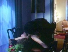 Голая Шэрон Стоун в фильме «Кровь и песок» фото #4