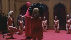 Голая Эбигейл Гуд в фильме «С широко закрытыми глазами» фото #3