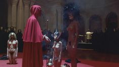 Голая Эбигейл Гуд в фильме «С широко закрытыми глазами» фото #4