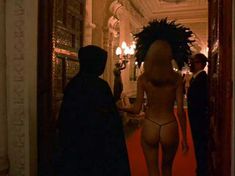 Голая Эбигейл Гуд в фильме «С широко закрытыми глазами» фото #25