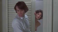 Голая грудь Эли МакГроу в фильме «Скажи, что тебе нужно» фото #5