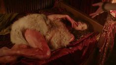 Голая Элиз Эберли в сериале «Салем» фото #7