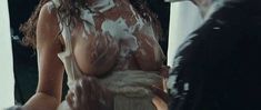 Голая Элиза Товати в фильме «99 франков» фото #6