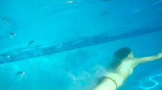 Голая Элизабет Белл в фильме «Дьявол внутри» фото #3