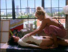 Голая Элизабет Лоу в фильме «Обнаженные души» фото #7