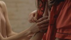 Голая Элизабет Райс в фильме «Самаритянин» фото #1