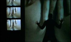 Голая Элизабетта Каваллотти в фильме «Посмотри на меня» фото #20