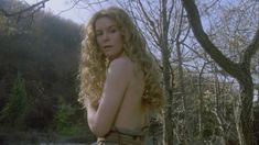 Голая Элис Крайдж в фильме «Честь Шарпа» фото #2