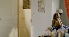 Голая Элис Тальони в фильме «Высшая школа» фото #7