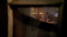 Голая Элиса Эллепач в сериале «Королевство» фото #1