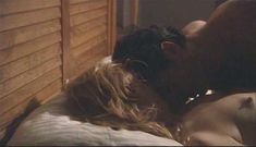 Голая Элисон Иствуд в фильме «Потерянный ангел» фото #3