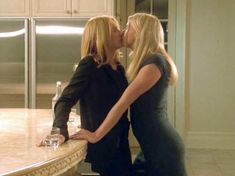 Голая Эллен Баркин в фильме «Милосердие» фото #1