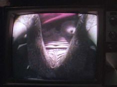 Голая Эллен-Рэй Хеннесси в фильме «Милосердие» фото #7